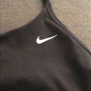 Nike sports bra- like brand new!